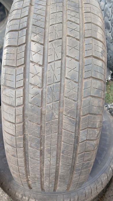 Vând anvelope de suv