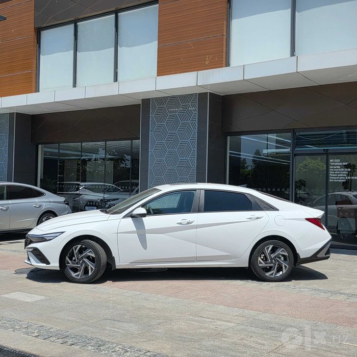 Hyundai Elantra 1.6 MPI 6AT | 0% ustama bilan bo‘lib to‘lash