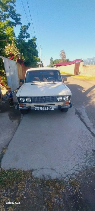 Машина сотилади.