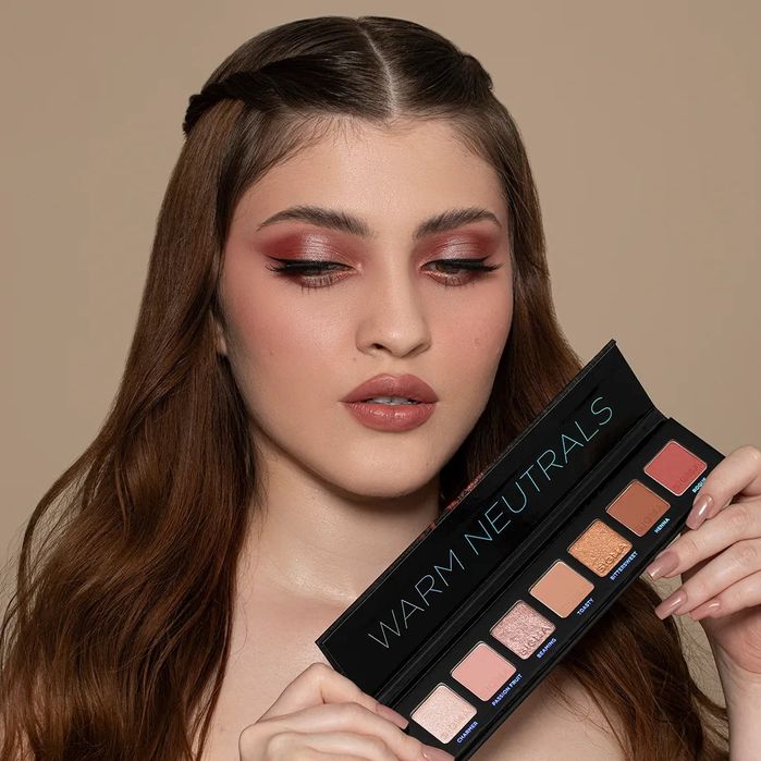 Paleta Farduri de Ochi Sigma Beauty Warm Neutrals
