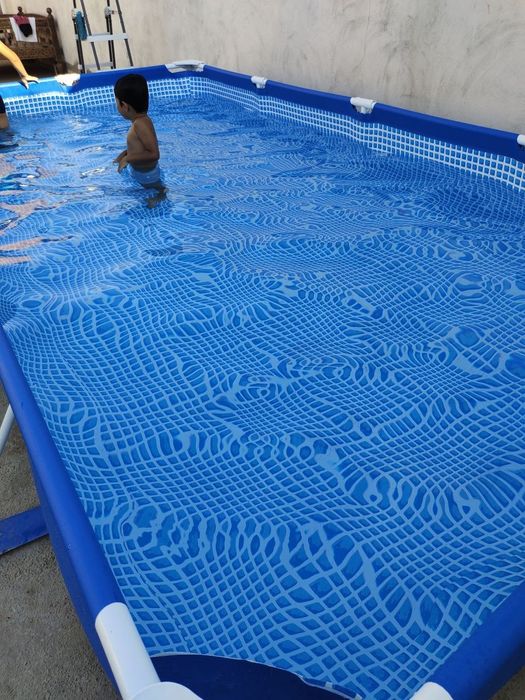 Бассейн intex ..