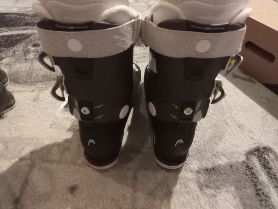 Ски обувки марка Head.