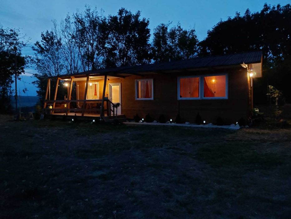 Cabana cu livada de vanzare