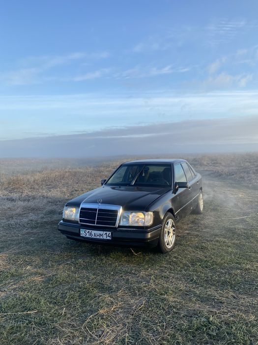 Обменяю мерс 124,есть вложение