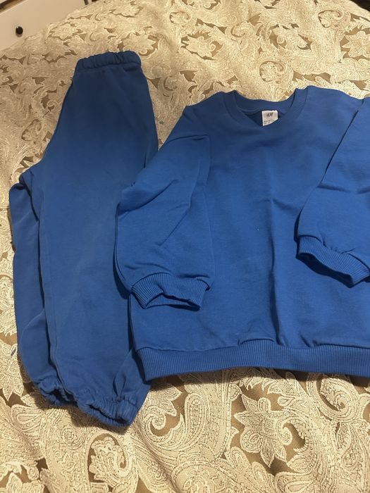 Vand lot trening H&M si 2 bluze masura98