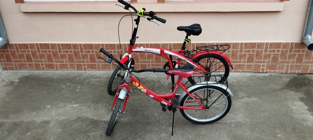 Vand două biciclete
