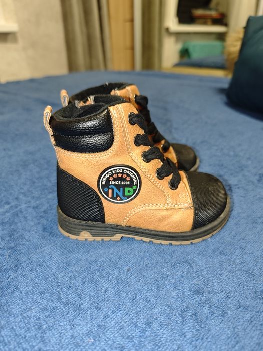 Детские демисезонные ботинки