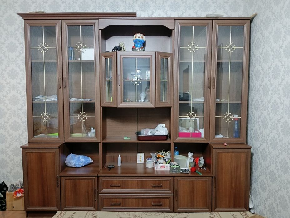 Продам стенку срочно