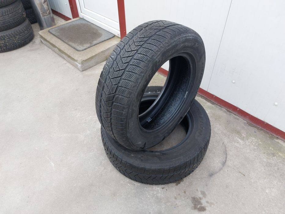 125 lei bucata! Doua anvelope M+S/IARNA 215 65 17 Pirelli