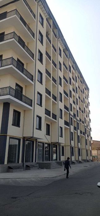 Shayxontoxur tumani, ko'kcha mahallasida yangi qurilgan uy sotiladi