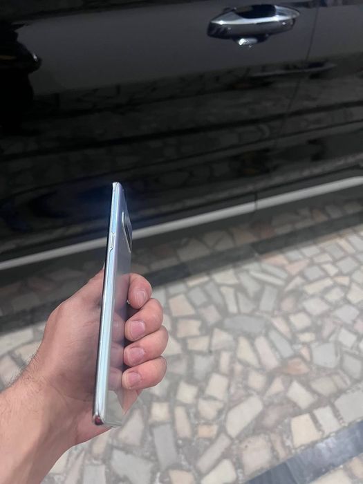 Samsung S10 xolati yaxshi