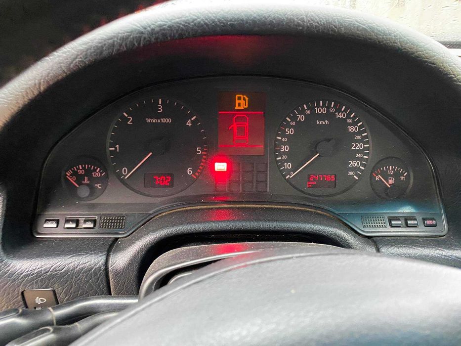 Audi a8 d2 2.5 tdi 6 скорости на части ауди а8 д2 гр. Добрич в.з ...