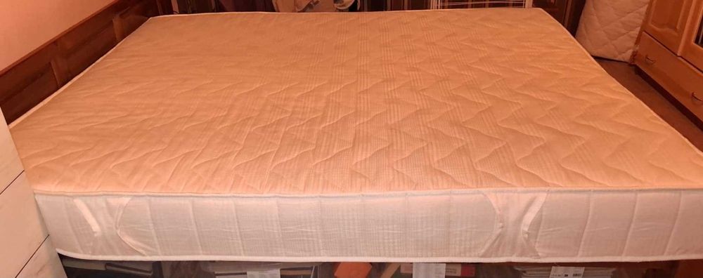 ЛАТЕКСОВ МАТРАК ЕКОН СТАНДАРТ ,подматрачна рамка и топ матрак