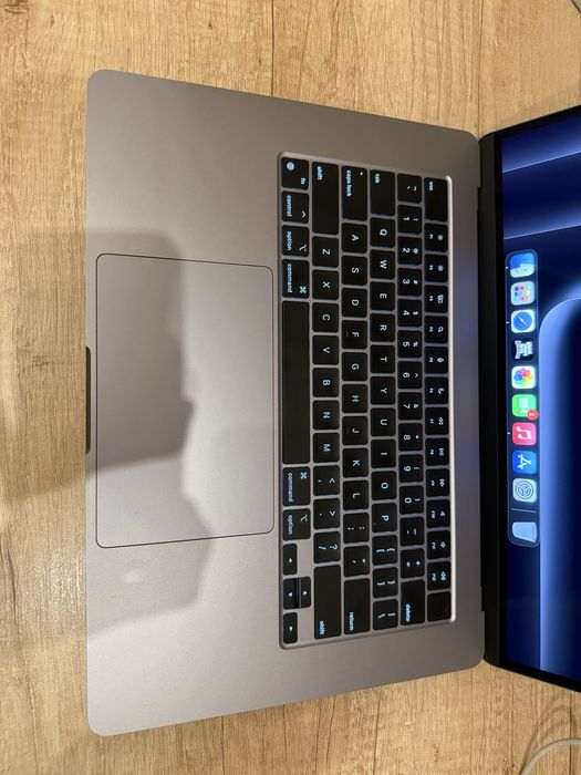 Macbook air m2 15