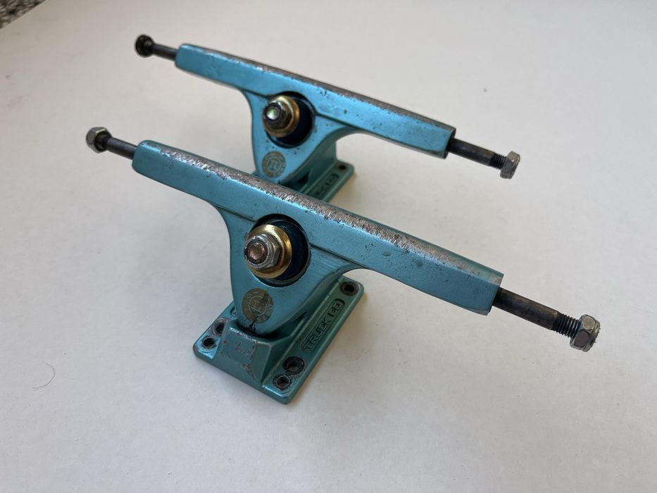 Caliber longboard trucks