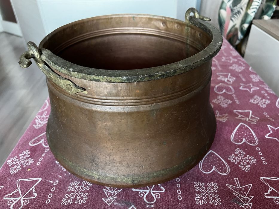 Автентичен меден котел