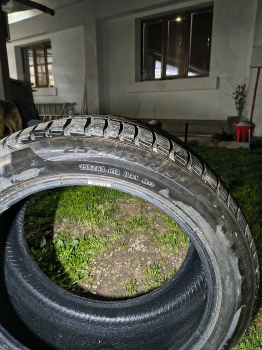 Зимни гуми Pirelli 255/45 R19