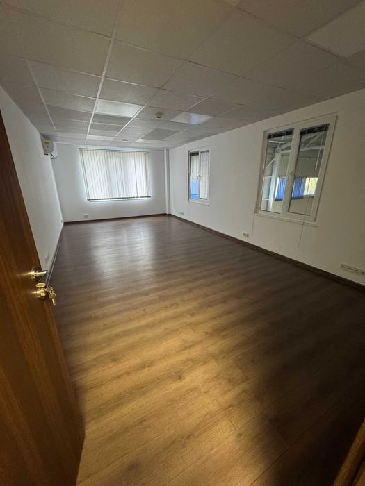 Дава се под наем Офис в Ямбол, Възраждане - 200 кв.м за 255 € - Снимка #7