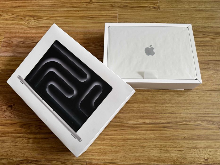 MacBook Pro 14`M3 Pro/11 CPU/14 GPU/18GB RAM/512GB SSD/Батерия 100%/Като Нов/Silver