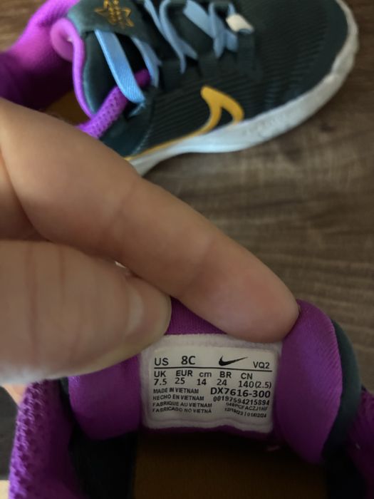 Детски маратонки NIKE, 24 номер