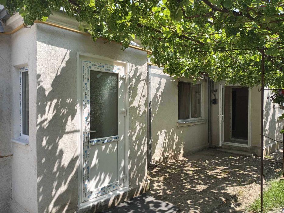 Casa de  vanzare , zona pod Brailita