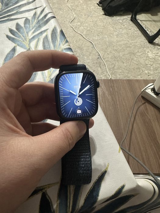Продам apple watch series 10