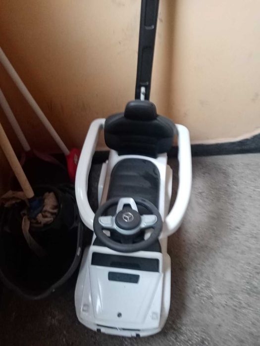 Детска кола за бутаме и каране