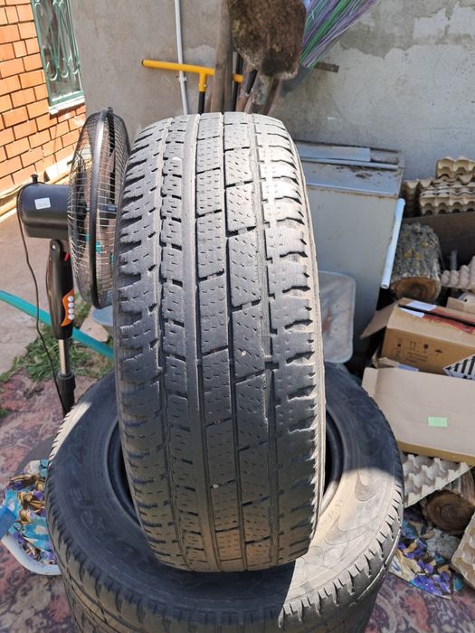 Продам резину 215х65 R16