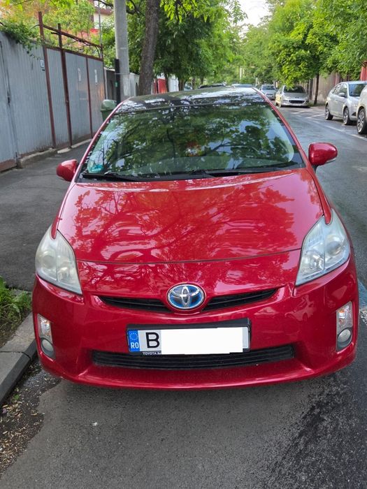 Toyota Prius Hybrid III 2011