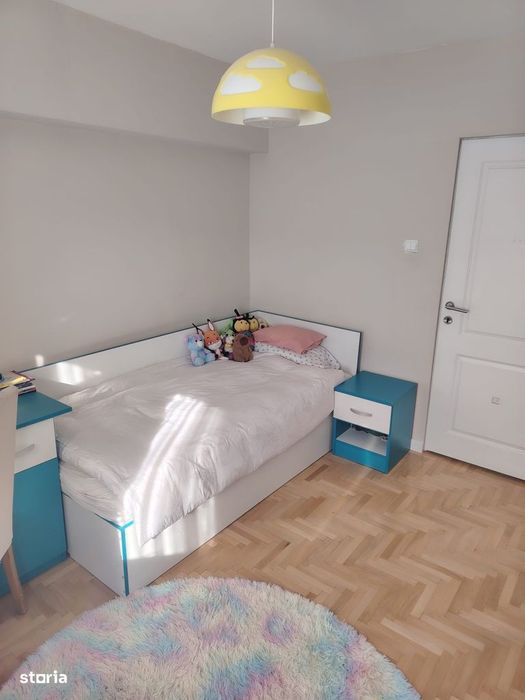 Apartament 4 camere 95 mp Central bloc anvelopat, finisat, mobilat