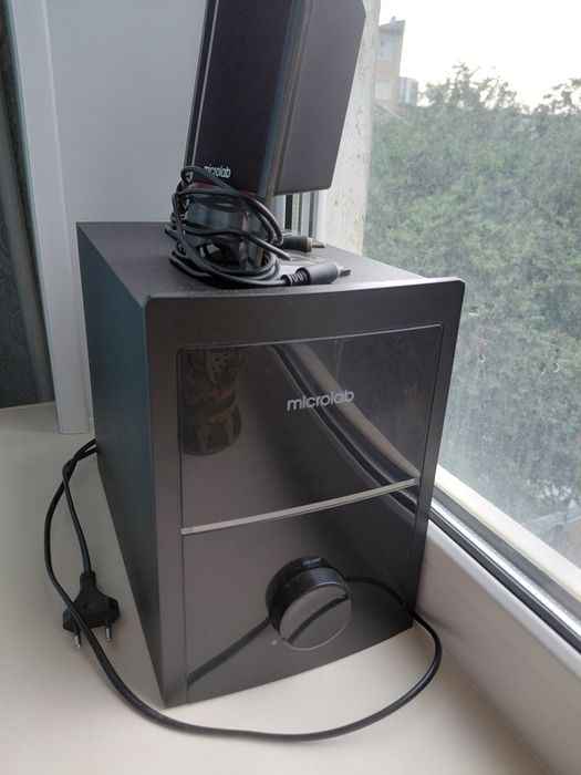 Продам сабвуфер с колонками Microlab, в хорошем состоянии