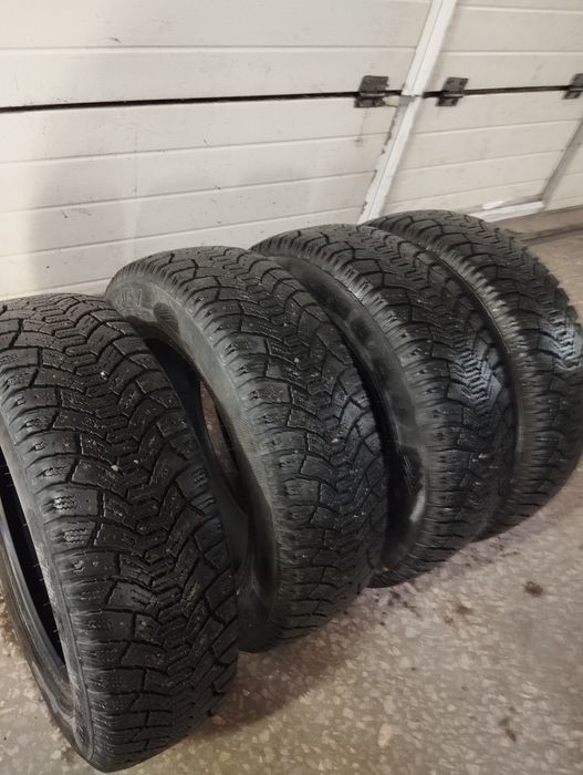 Шины 185 / 65 / 15