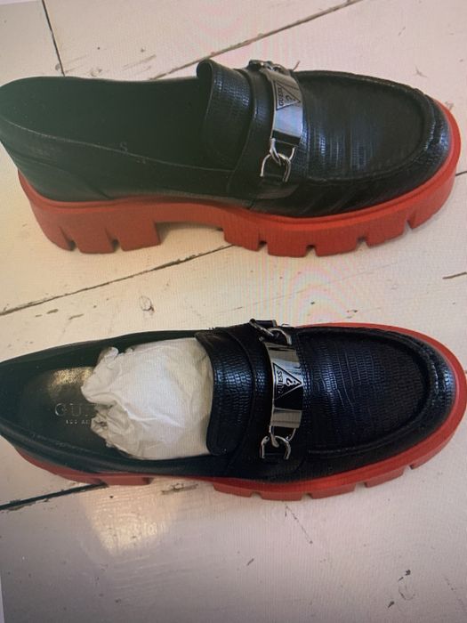 Armani exchange  hugo лоуфъри