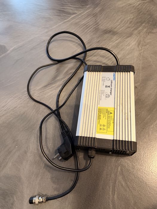 Veteran sherman monociclu range 230km reali