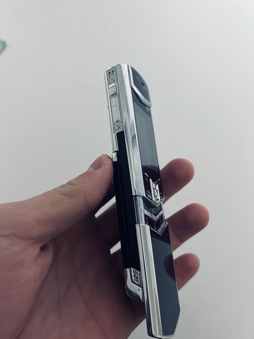 Телефон vertu старая колекция