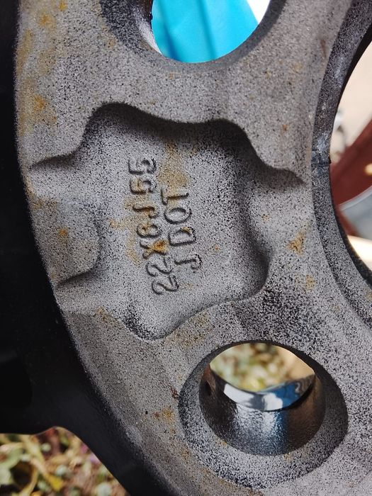 Диски с шинами в оригинале б/у