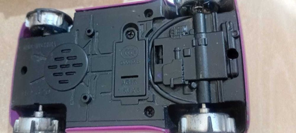 Машинки коллекционные (модели в уменьшенном масштабе)