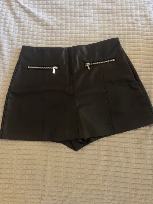 Пола-панталон Stradivarius