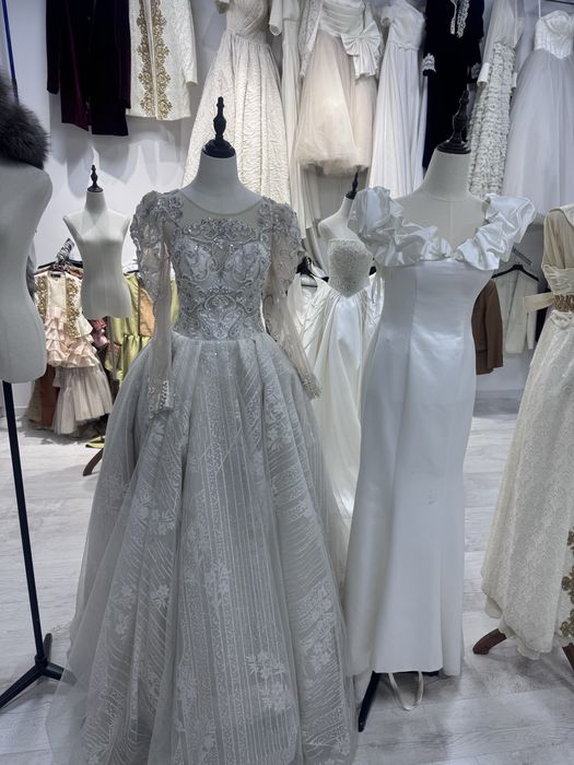 Той көйлектері барлығы сатылады