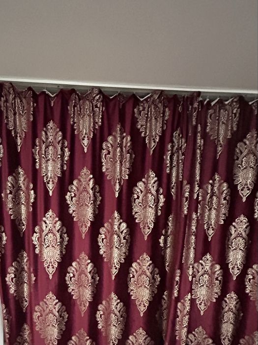 Продам шторы велюровые