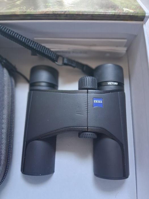 binoclu zeiss 8x25 victory pocket