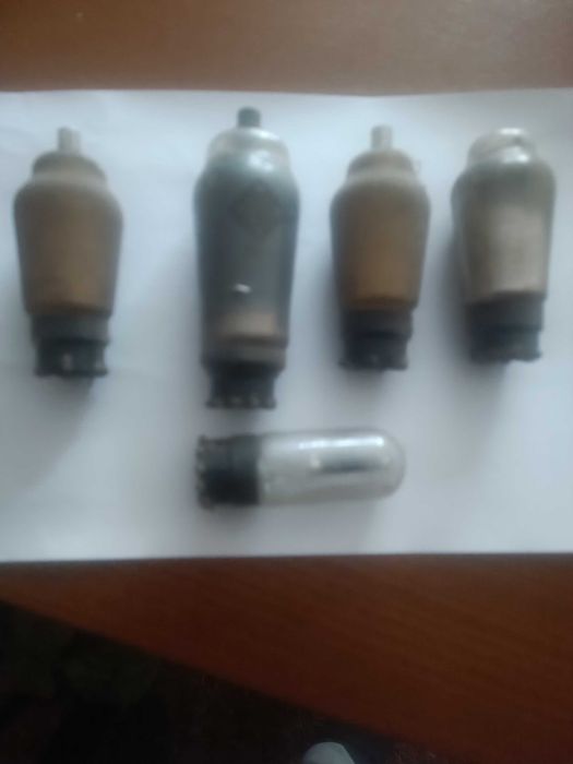 5 Lampi Radio ,pentru aparatul din poza,,Functionale