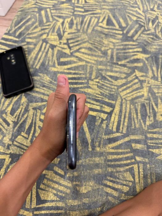 продаю redmi not 8 pro