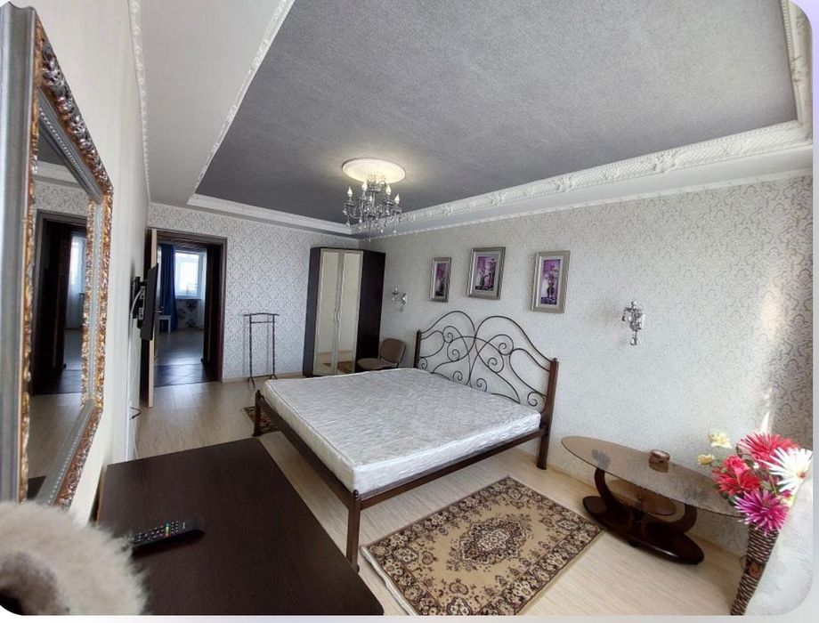 Сдаю  квартиру по месячно