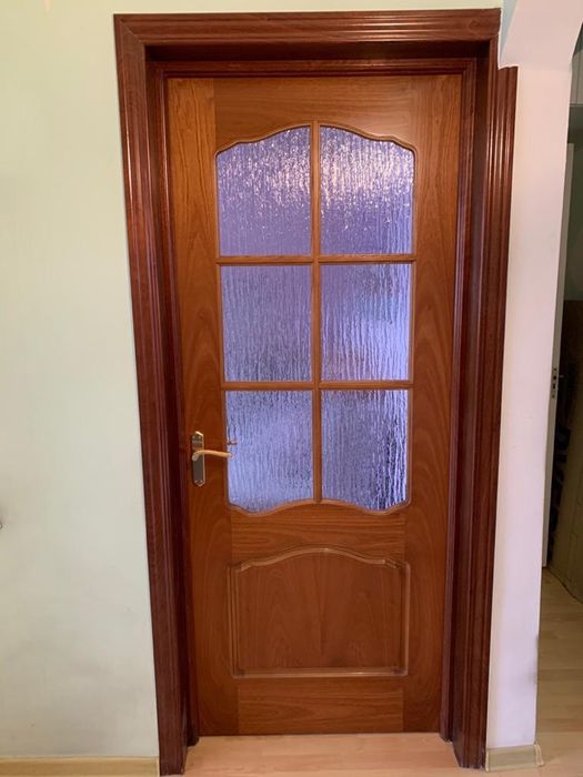 Продам  дверь !!