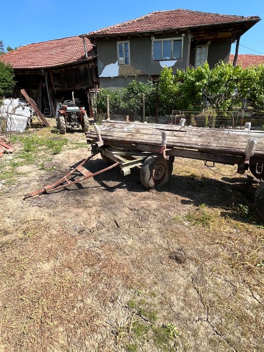 Продавам каруца за трактор