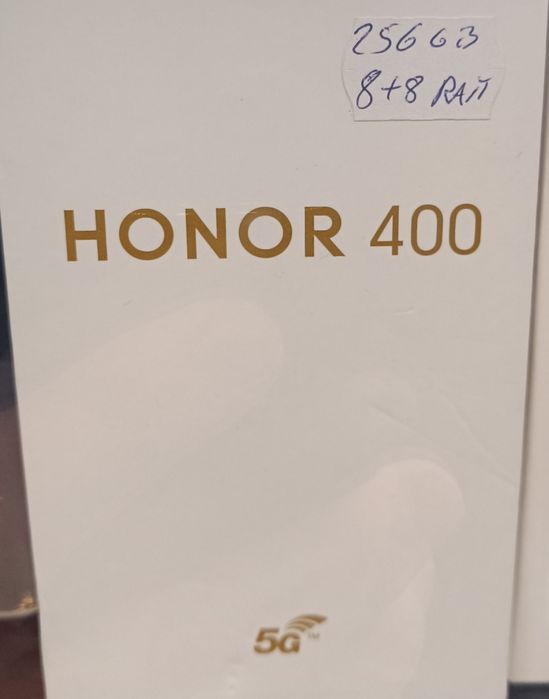 Telefoane noi de vânzare