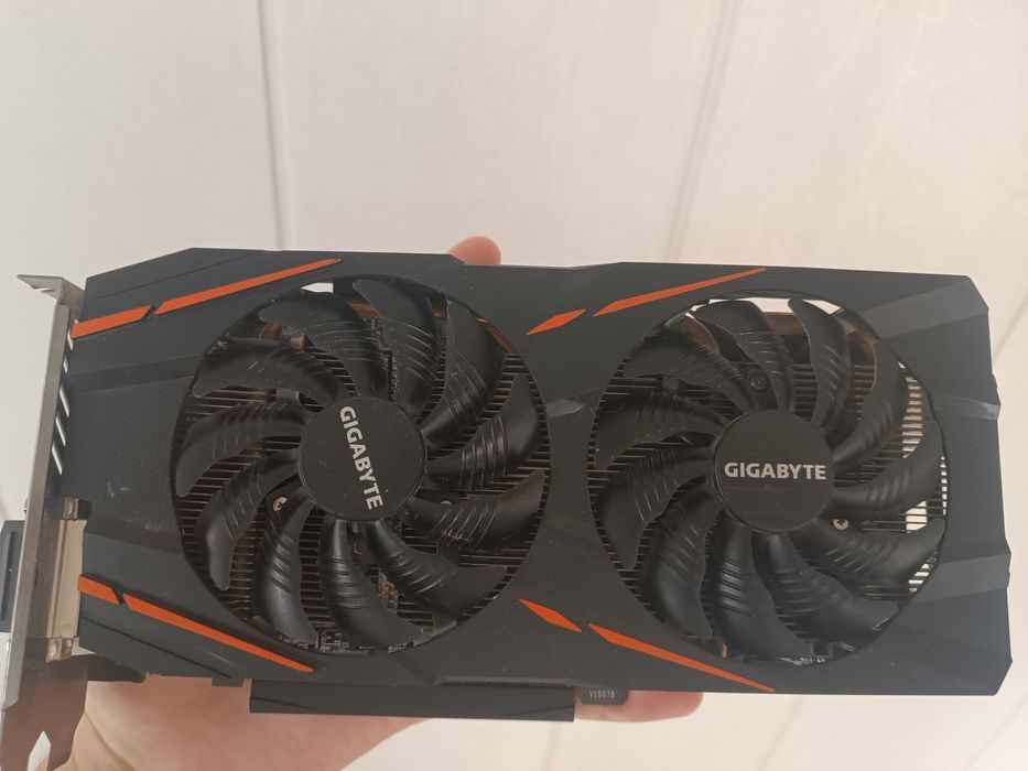 Ideal xolatda Rx480 4gb