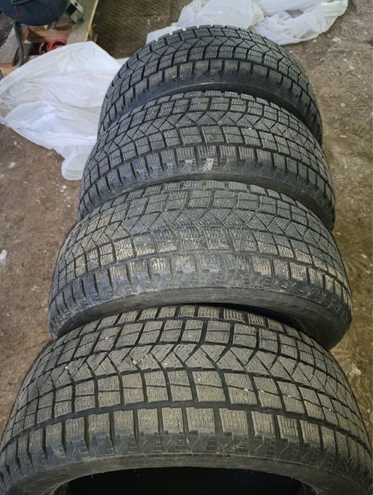 Зимние шины 255/55/R18