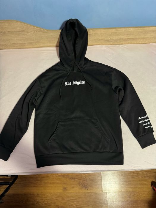 Екип Los Angeles размер М  ЧИСТО НОВ!